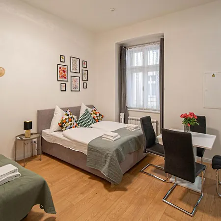Charles Square By Ruterra Apartamento Praga