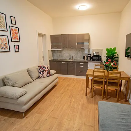 Charles Square By Ruterra Apartamento Praga