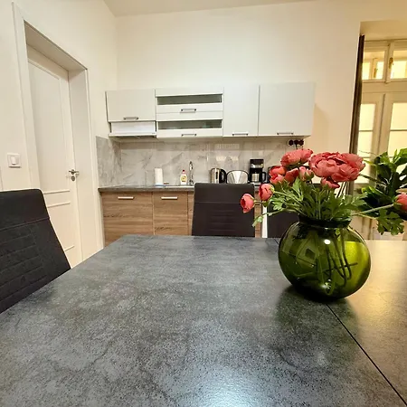 Apartmán Charles Square By Ruterra Praha