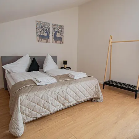 Charles Square By Ruterra Apartmán