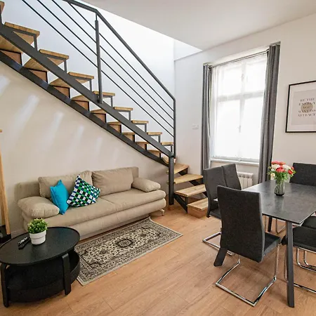Charles Square By Ruterra Apartmán *