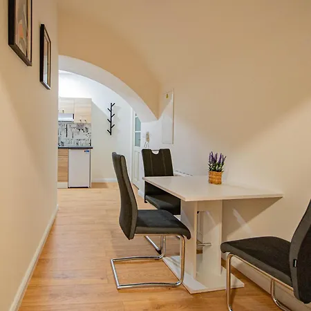 Apartmán Charles Square By Ruterra Praha